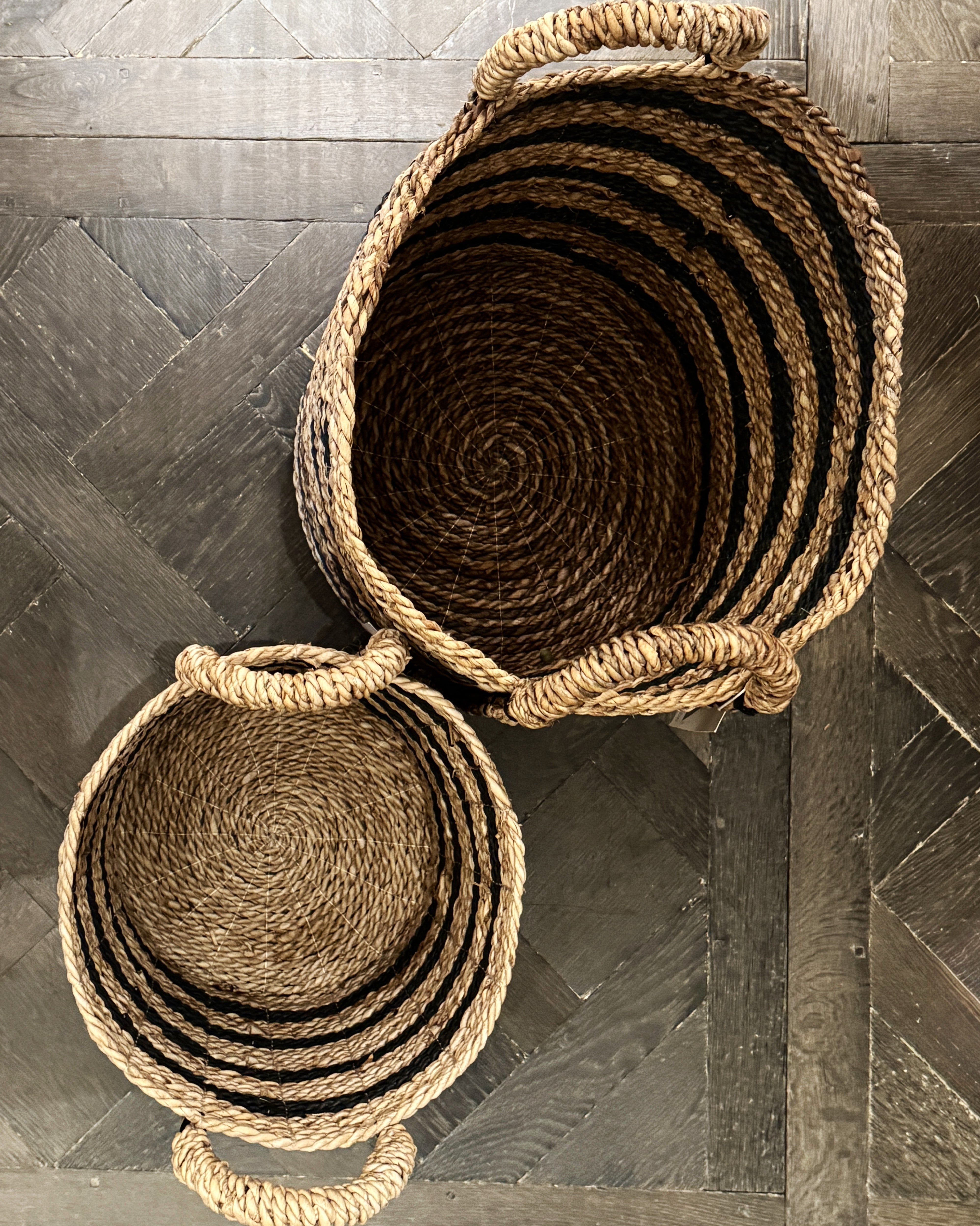 Banana Leaf Basket Striped Large