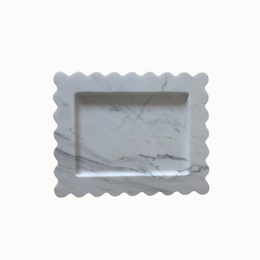 Chantilly Scalloped Tray Medium