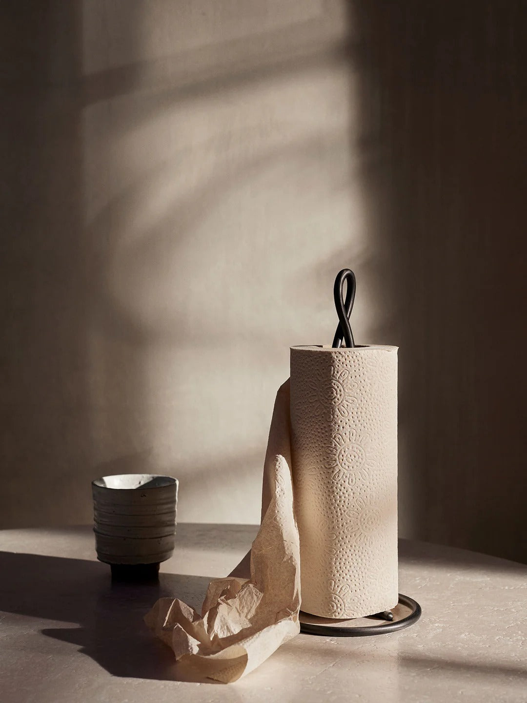 Curvature Paper Towel Holder Black Brass