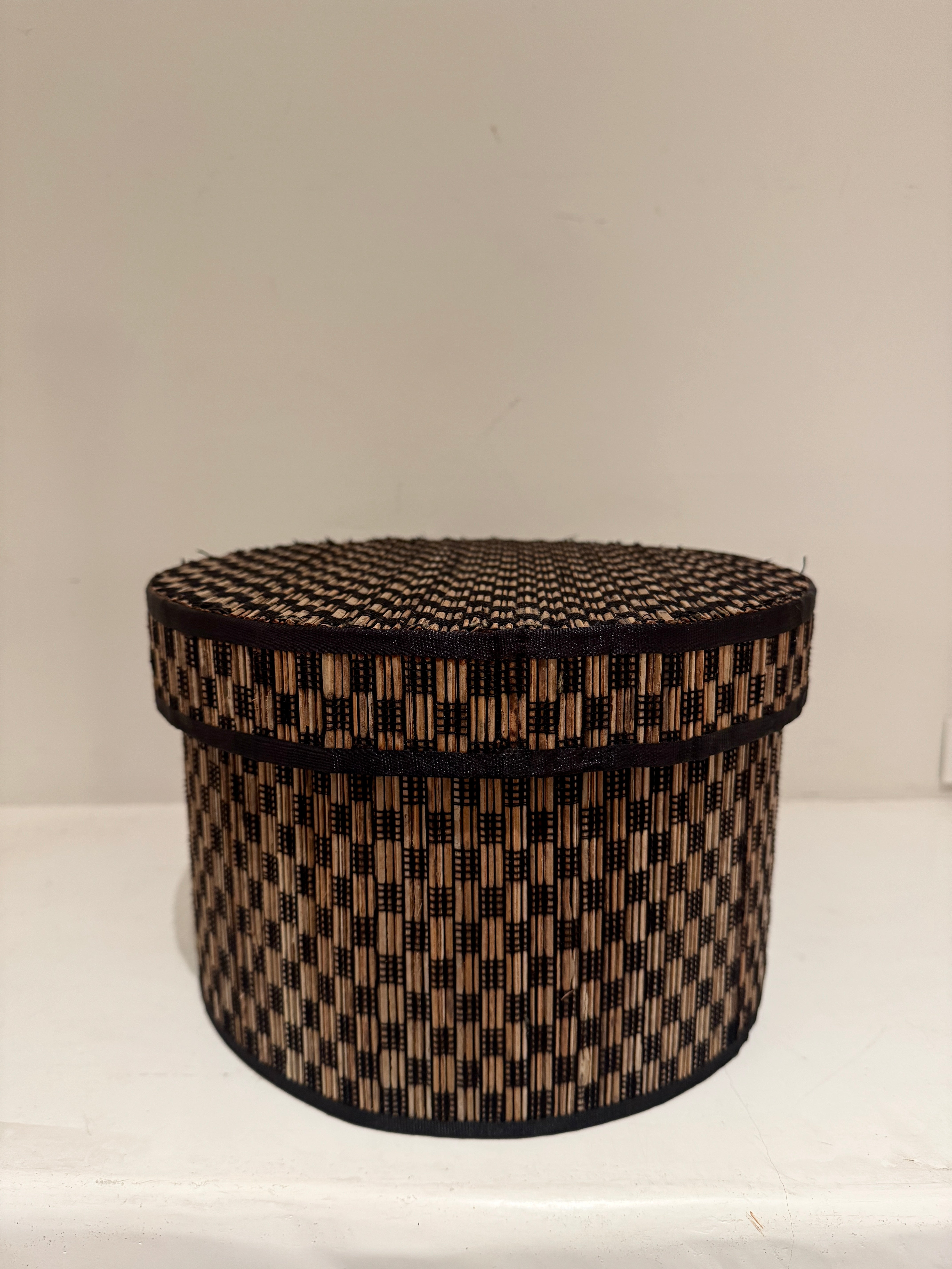 Chequered Round Bamboo Box Small with Lid