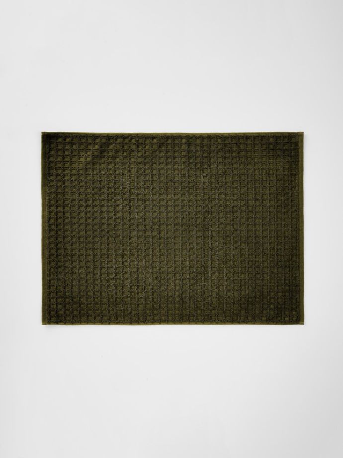 Aura Waffle Bath Mat