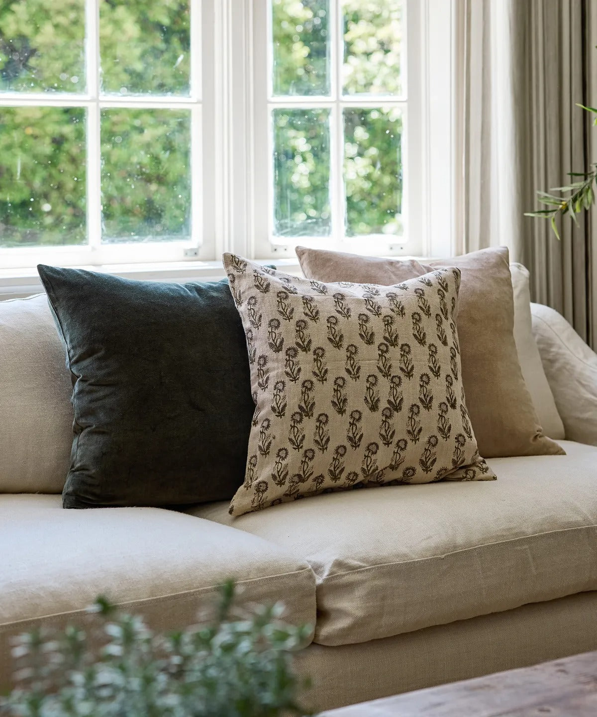 Velvet Cushion 50x50cm