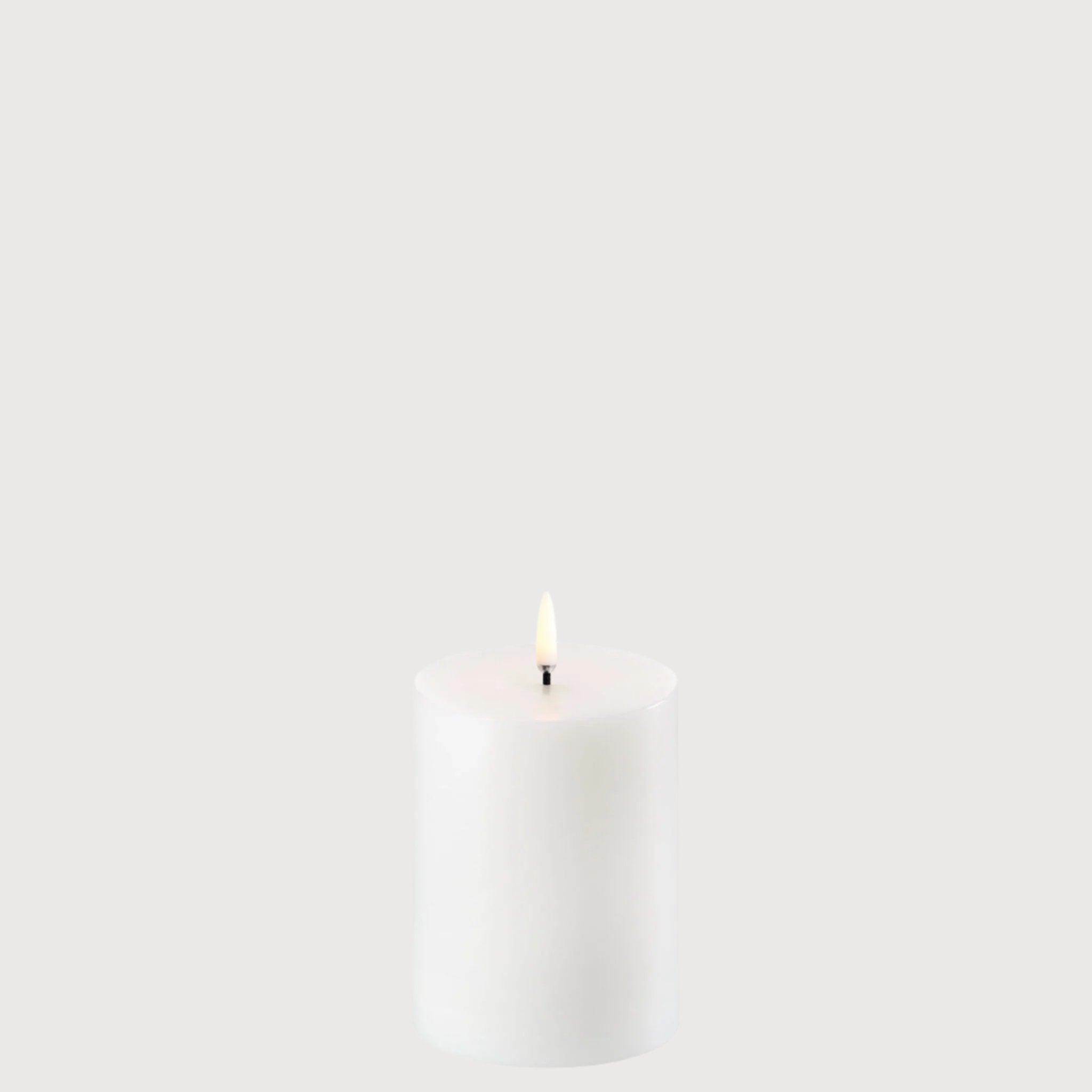 Flameless Candle 7.8 x 10.1cm